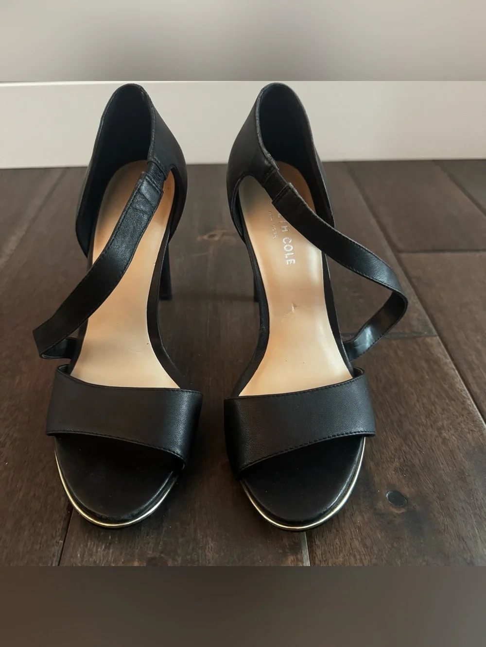 Kenneth Cole Baylee Black Leather Strappy 4” Heels 8